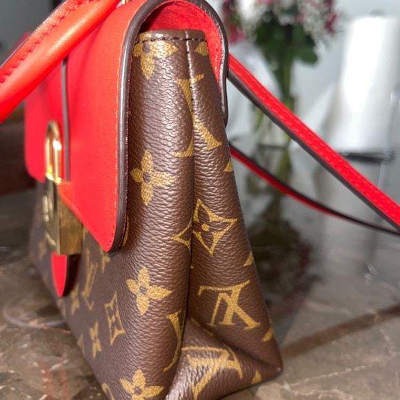 LOUIS VUITTON Monogram Locky BB Coquelicot - Picture 4 of 5